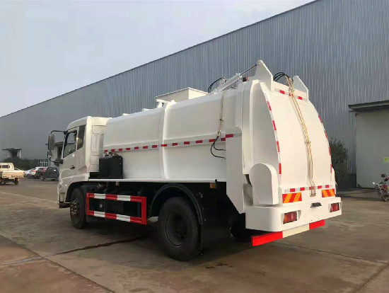 天錦12方餐廚垃圾車(chē)（方罐）